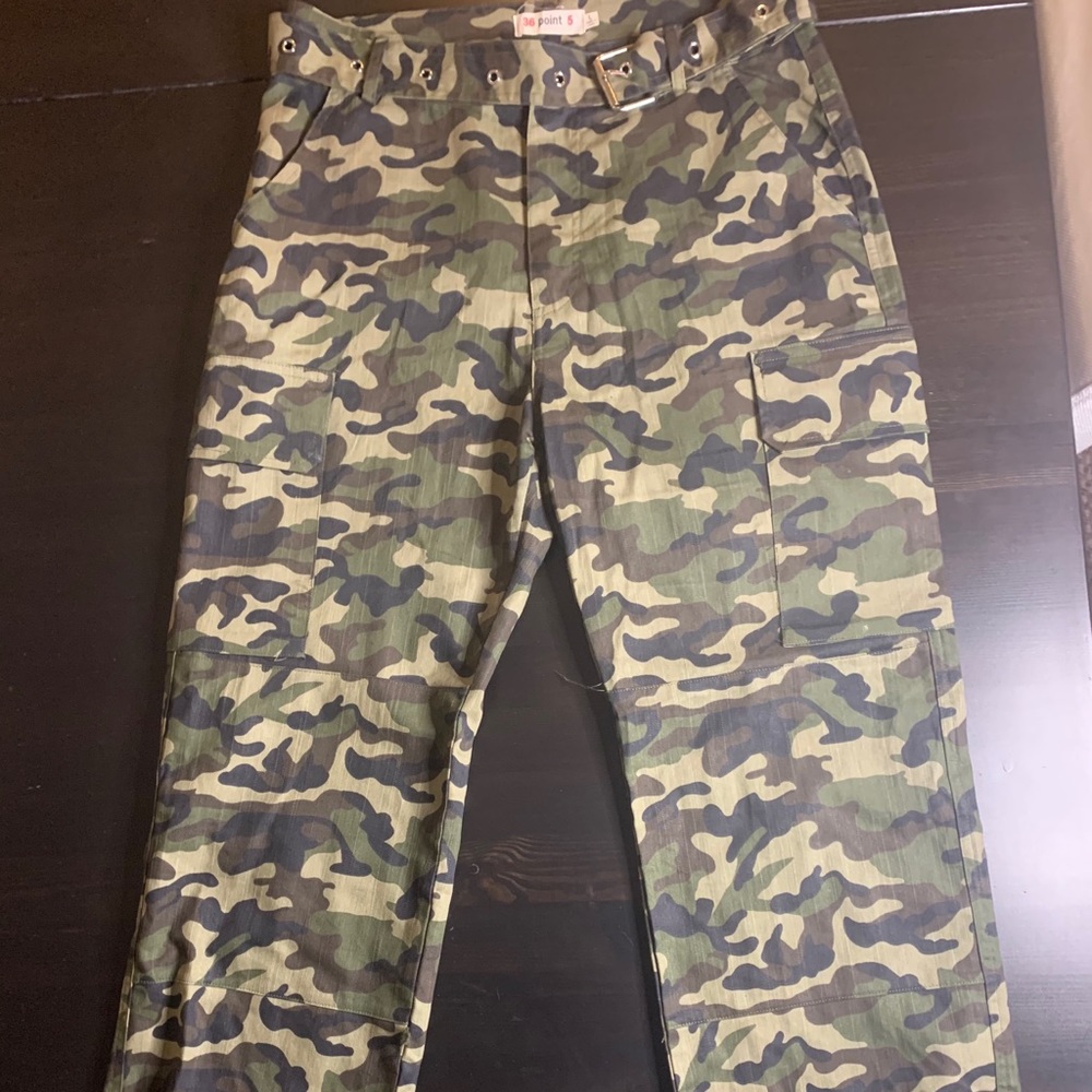 2/$15🛍 CAMO CARGO JOGGERS W/ BELT